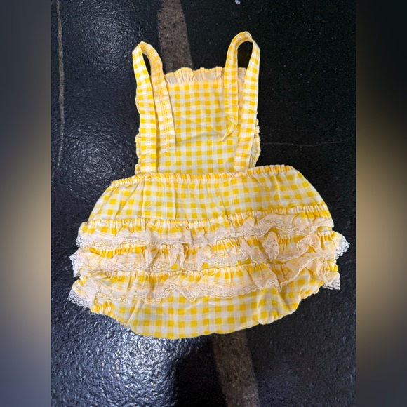 Vintage Baby Girl Bubble Romper Pinafore Yellow Gingham Smocked Ruffle Sears 3M - Picture 1 of 10